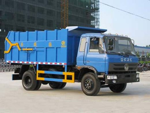 東風(fēng)145對接式<a href=http://www.qmmq.net.cn/ljc target=_blank class=infotextkey>垃圾車</a>出廠圖片